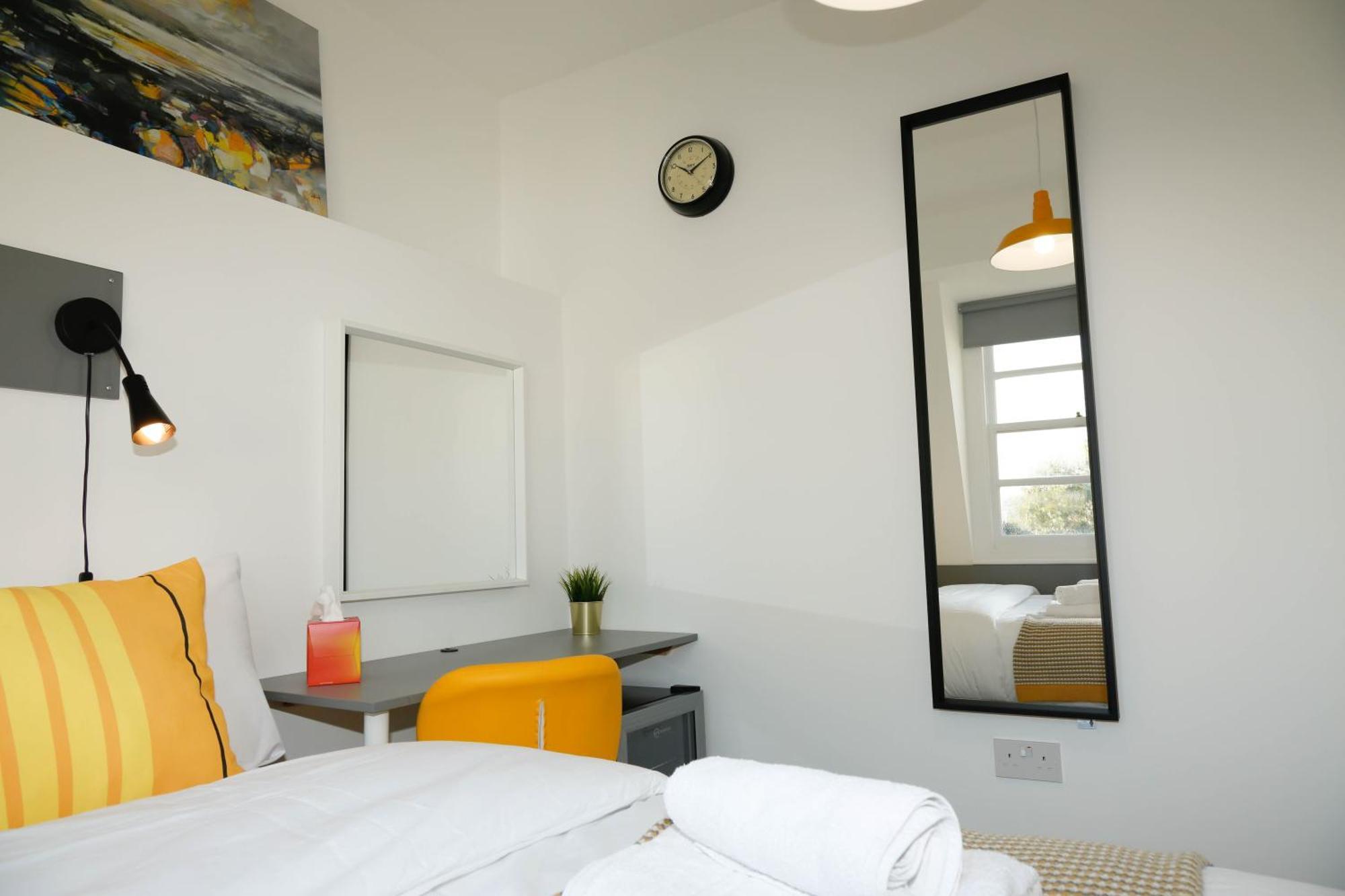 Luxury Rooms In Camden Town Near Shops, Cafes, Bars & Metro With Shared Bathrooms Londres Extérieur photo