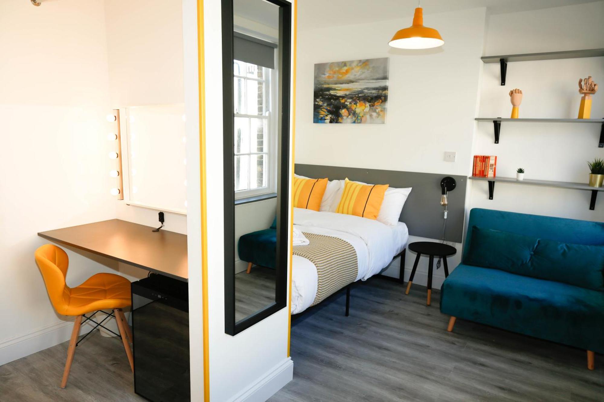 Luxury Rooms In Camden Town Near Shops, Cafes, Bars & Metro With Shared Bathrooms Londres Extérieur photo